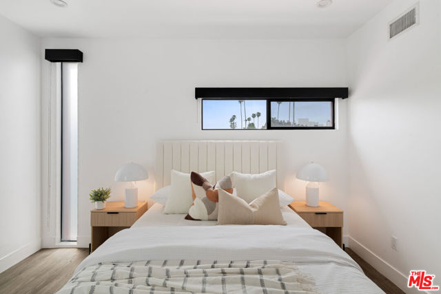 6871 Fountain Avenue, Los Angeles CA: https://media.crmls.org/mediaz/4474d55d-2055-4261-9a1c-0c5824824574.jpg