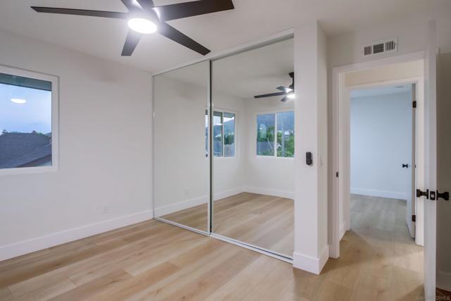 13856 Paseo Cardiel, San Diego CA: https://media.crmls.org/mediaz/447533ce-4124-4daa-87c5-8647070ce33f.jpg