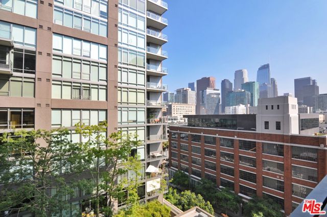 1111 S Grand Avenue, Los Angeles CA: https://media.crmls.org/mediaz/4475c612-ed70-4dda-bf0f-d89d6e81e706.jpg