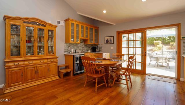 1542 Uppingham Drive, Thousand Oaks CA: https://media.crmls.org/mediaz/44779c4b-c2e0-4fe9-a455-9069676e5f42.jpg