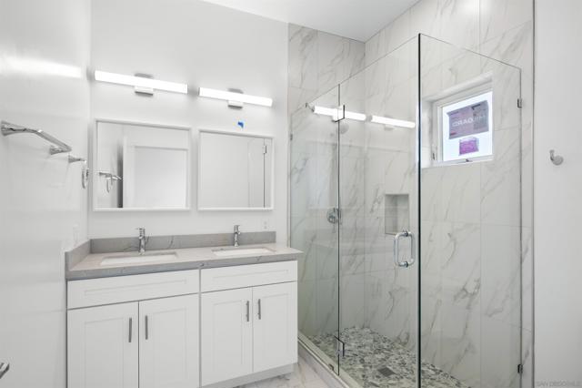 4004 Ohio St #3, San Diego CA: https://media.crmls.org/mediaz/447852fb-cc35-4e13-8ee1-2d7d7bad5197.jpg