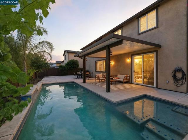 2433 Sanders Ln, Fairfield CA: https://media.crmls.org/mediaz/44788d43-77ac-4b19-ad6a-e8c5cb6b7f2d.jpg