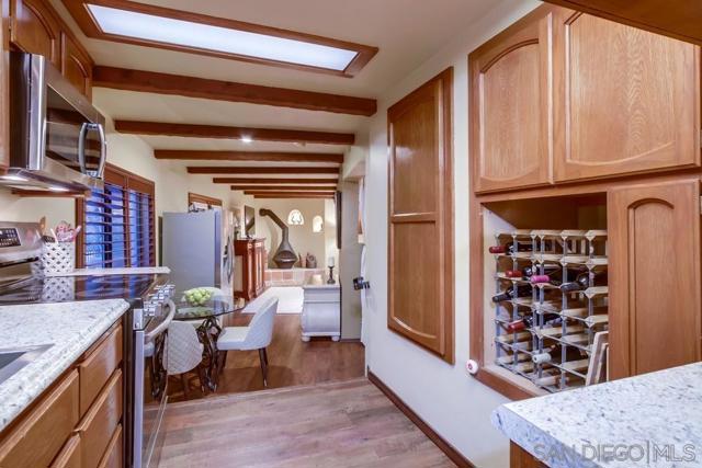 1935 Vista De La Montana, El Cajon CA: https://media.crmls.org/mediaz/4479ba44-276e-4722-805e-faf5da3d358d.jpg