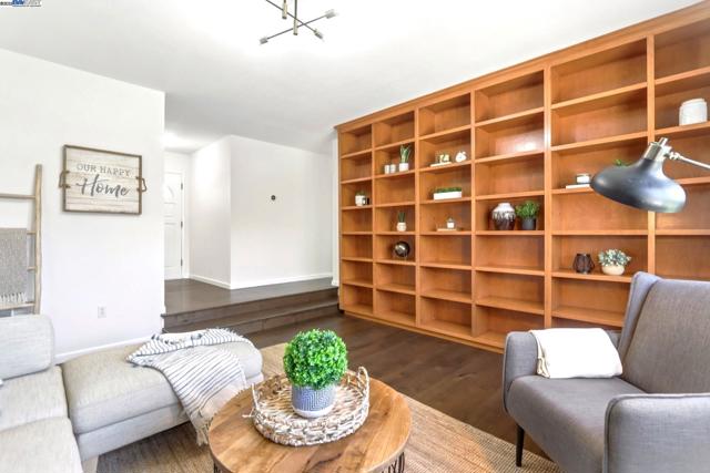 5349 Valpey Park Ave, Fremont CA: https://media.crmls.org/mediaz/447a1d16-26a5-480c-8bb3-7916e43a1d65.jpg