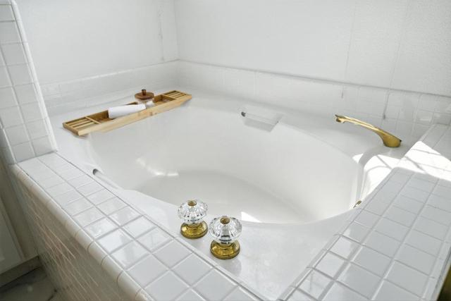 1151 La Rochelle Terrace, Sunnyvale CA: https://media.crmls.org/mediaz/447bddfe-05e2-4f7b-9014-2e4e326b320b.jpg