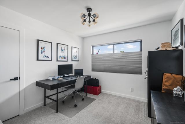5511 Trinidad Way, San Diego CA: https://media.crmls.org/mediaz/447c1076-a1de-4c7b-9421-9df1a59835f3.jpg