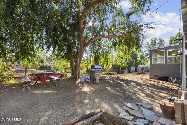 5429 Fairview Place, Agoura Hills CA: https://media.crmls.org/mediaz/447ca18a-c63e-4b54-86e8-b88756445710.jpg