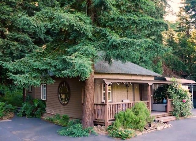 22700 Old Santa Cruz Highway, Los Gatos CA: https://media.crmls.org/mediaz/447cc6e8-3172-48c9-ac5f-f70d6a4def1b.jpg
