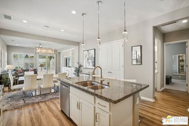24 Cabernet, Rancho Mirage CA: https://media.crmls.org/mediaz/447cc85b-7303-4987-bb04-e4d00caa820c.jpg