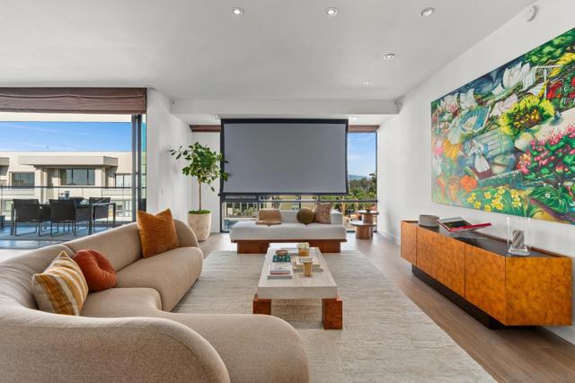 2604 5th Ave, San Diego CA: https://media.crmls.org/mediaz/447cf703-70f6-43f9-b92d-88702adb7f70.jpg