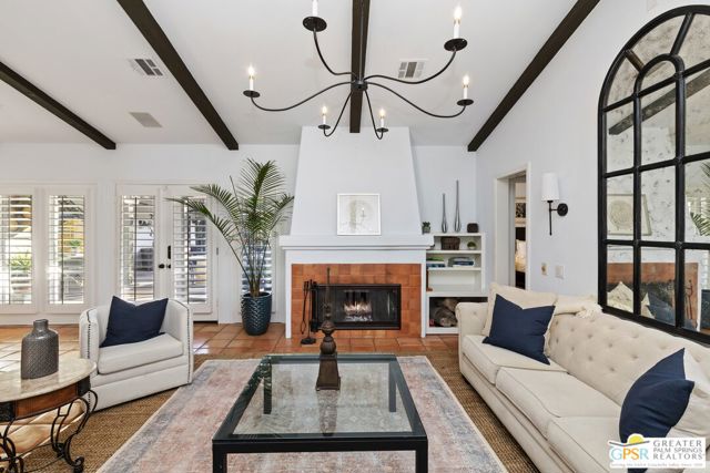 535 E Via Colusa, Palm Springs CA: https://media.crmls.org/mediaz/447e3915-e440-41ee-9343-8e6242df336c.jpg