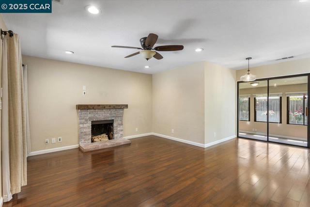 15745 Via Corta, San Lorenzo CA: https://media.crmls.org/mediaz/447e54f2-128f-42b3-9f2f-5b7f5ae23796.jpg