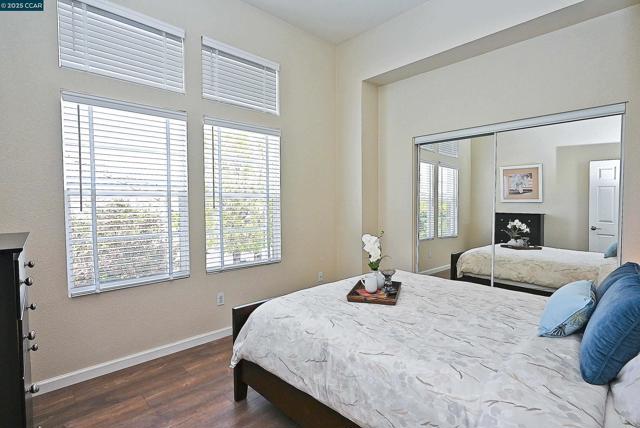 663 Greylyn Dr, San Ramon CA: https://media.crmls.org/mediaz/447e8dcb-1437-416e-8598-30fa40ba8492.jpg