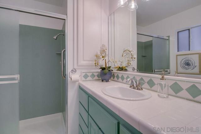 3886 Santa Cruz, San Diego CA: https://media.crmls.org/mediaz/447ee127-8f21-4d8f-97c2-71c9ffab4dfd.jpg