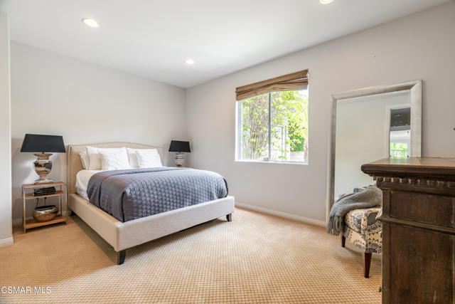 5302 Via Jacinto, Newbury Park CA: https://media.crmls.org/mediaz/447efb51-2e7c-4cce-a77a-d33535724b0b.jpg