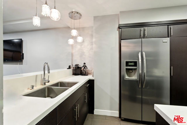1155 N La Cienega Boulevard, West Hollywood CA: https://media.crmls.org/mediaz/447f5d97-a7fa-48ad-ac19-19db687b6871.jpg