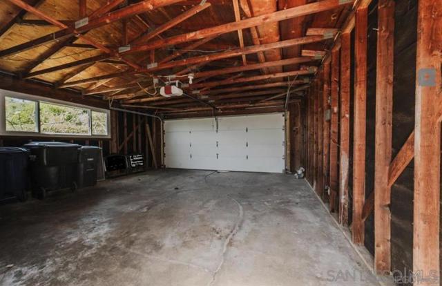 4844 La Cruz Pl, La Mesa CA: https://media.crmls.org/mediaz/447ff7b7-0de6-433b-9343-38a97ba6a966.jpg