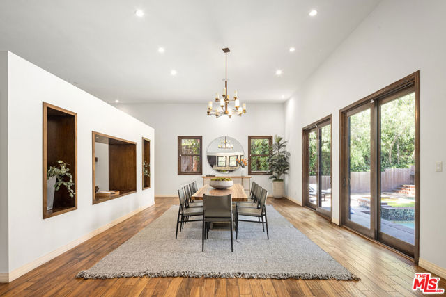 4709 Caritina Drive photo 8