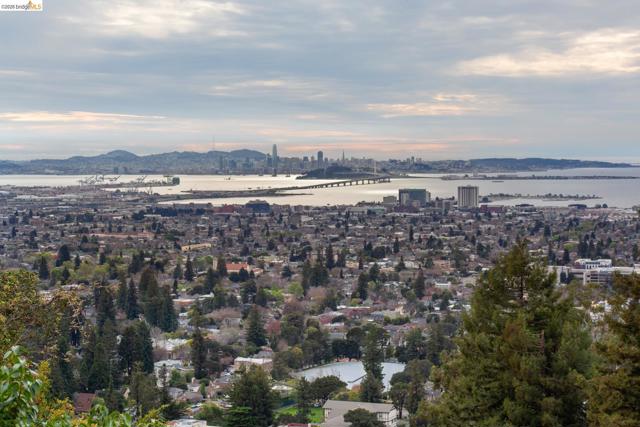 2 Gravatt Drive, Berkeley CA: https://media.crmls.org/mediaz/44811803-74c4-4a84-9629-0a296129c576.jpg