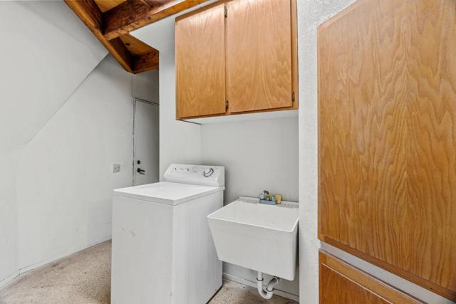 Image 24 of 32 For 420 Sweetwood Way