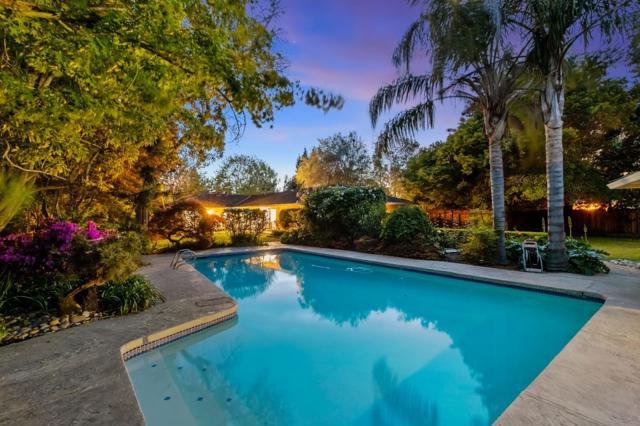 97 Snowden Avenue, Atherton CA: https://media.crmls.org/mediaz/448195ff-2ac7-489e-923c-f54438e84cb5.jpg