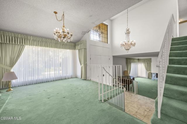 19715 Komar Drive, Tarzana CA: https://media.crmls.org/mediaz/4481f6f9-6241-401c-9cea-4841732f1fbb.jpg