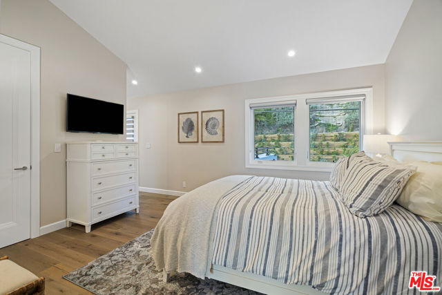 Drew Fenton | 27002 Malibu Cove Colony Drive Malibu CA | MLS: 7493012