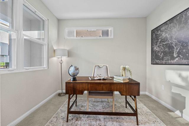 37336 Duckling Ter, Fremont CA: https://media.crmls.org/mediaz/4482dda2-f993-481a-a717-7e71fda544f5.jpg