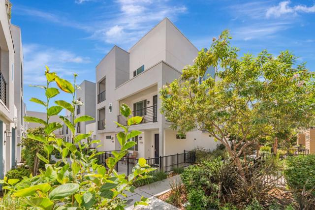 588 Apricot Way, San Jose CA: https://media.crmls.org/mediaz/44837067-5ae1-458e-88bc-d22b31202a19.jpg