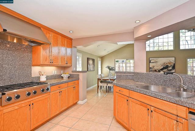 65 Dawn Dr, Pleasant Hill CA: https://media.crmls.org/mediaz/4483805d-699d-4398-9eb0-7d0ebcc73e9e.jpg