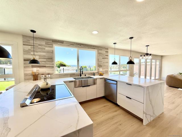 3179 Driscoll Dr, San Diego CA: https://media.crmls.org/mediaz/44839797-00b3-45eb-9311-0121f5c7dfc9.jpg