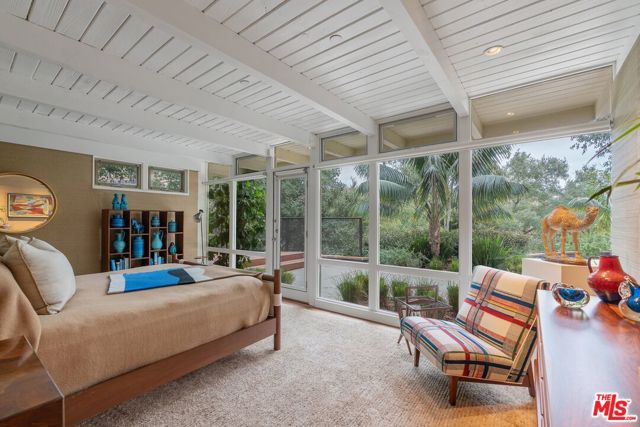 2179 Mandeville Canyon Road, Los Angeles CA: https://media.crmls.org/mediaz/448411da-12e8-4df7-a84e-51d3f05a22db.jpg