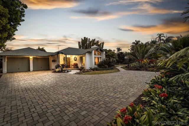 1059 Hymettus Ave, Encinitas CA: https://media.crmls.org/mediaz/4484c1cf-08ae-4df6-81a7-cb67cd9f22c2.jpg
