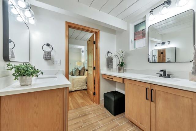 4225 Park Boulevard, Palo Alto CA: https://media.crmls.org/mediaz/448511eb-056a-4d70-a96b-f833d8402878.jpg