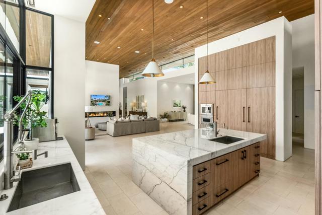 3 Makena Lane, Rancho Mirage CA: https://media.crmls.org/mediaz/448538ed-dcbf-4007-8402-4f98c0b87051.jpg