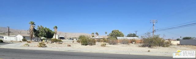 12340 Cactus Drive, Desert Hot Springs CA: https://media.crmls.org/mediaz/448730a8-9c2d-4494-95bc-9b1652f356fd.jpg