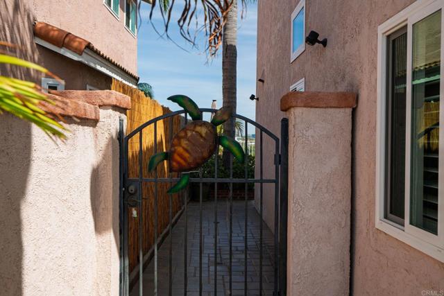 Detail Gallery Image 12 of 67 For 3258 San Helena Dr, Oceanside,  CA 92056 - 4 Beds | 2/1 Baths