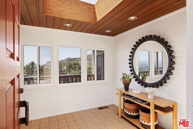 921 La Rambla Drive photo 4