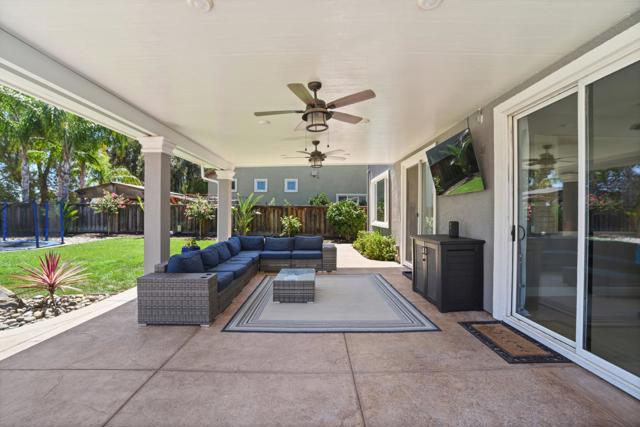 2264 Star Lilly Court, Brentwood CA: https://media.crmls.org/mediaz/4488c363-2c31-41a4-a265-8665ddea65eb.jpg