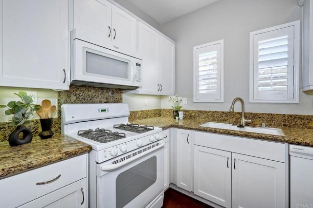 1440 Clearview Way, San Marcos CA: https://media.crmls.org/mediaz/44892a08-b17a-4fbe-9805-075d9b0590ab.jpg