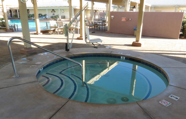 38525 Desert Greens E Drive, Palm Desert CA: https://media.crmls.org/mediaz/44892d55-884e-4461-9075-a917962512b9.jpg