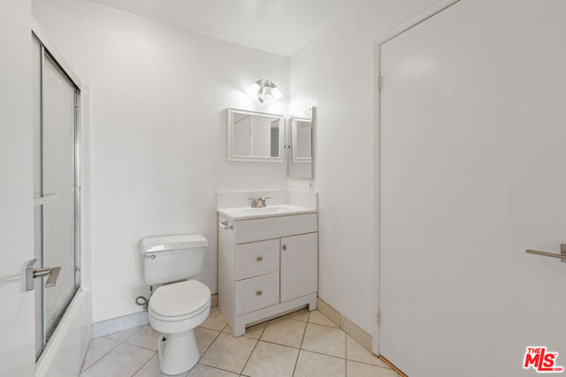11975 Texas Avenue, Los Angeles CA: https://media.crmls.org/mediaz/448994b1-c4e9-49da-8cf0-792b1da48a6b.jpg