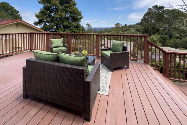 25 Linda Vista Drive, Monterey CA: https://media.crmls.org/mediaz/448b1e4d-c41f-4ee7-8ede-bd76ce0d8463.jpg
