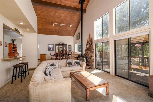 18861 Lookout Drive, Twain Harte CA: https://media.crmls.org/mediaz/448b5c5a-679f-4343-9d19-2a90dc8197cb.jpg