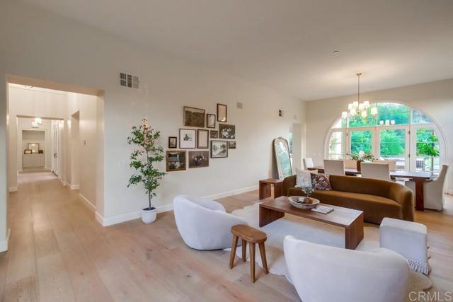 8308 Top O The Morning Way, San Diego CA: https://media.crmls.org/mediaz/448c093e-99c9-4d18-bb97-bfb4aed7d2c9.jpg