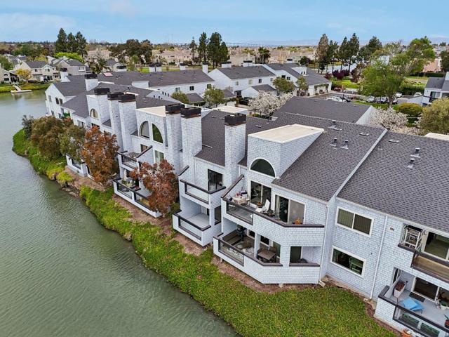 52 Cape Hatteras Court, Redwood City CA: https://media.crmls.org/mediaz/448ce072-d596-4c9d-8dc9-8bb35472a144.jpg