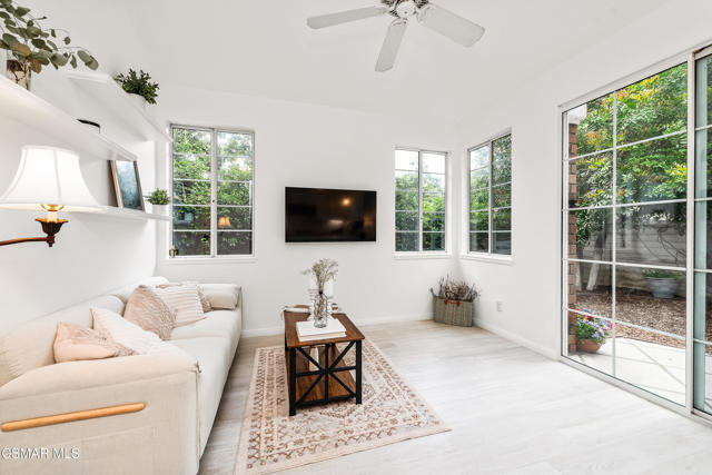5748 Whispering Pines Circle, Westlake Village CA: https://media.crmls.org/mediaz/448cf655-64d8-4268-94ac-d8305c7c4342.jpg
