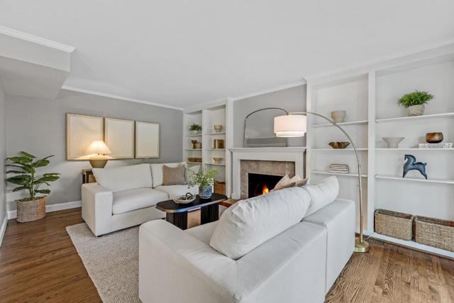 331 Idyllwild Court, Redwood City CA: https://media.crmls.org/mediaz/448d313b-b8bc-4fbf-9a41-0ce2d19cb209.jpg