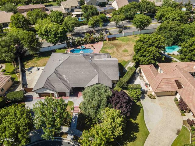 3007 Springbank Court, Bakersfield CA: https://media.crmls.org/mediaz/448d892d-fb67-4d01-98c5-4408853d7a2a.jpg