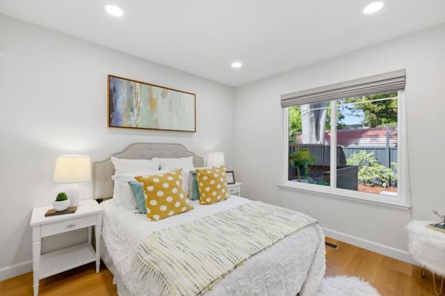 800 Fountain Park Lane, Mountain View CA: https://media.crmls.org/mediaz/448db2d0-0b80-43a2-8951-3eeb14e3ba80.jpg